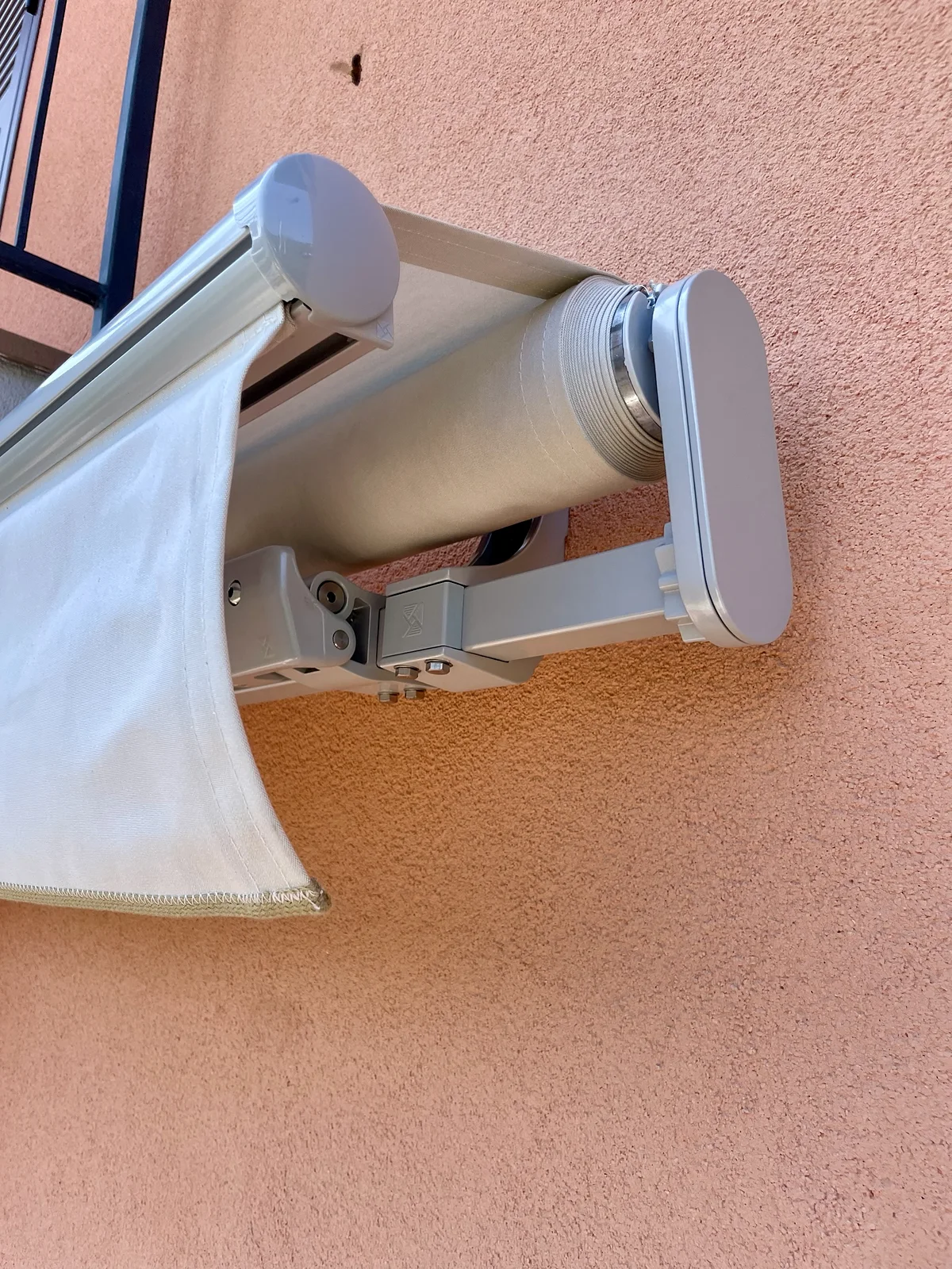 Testata del rullo, braccio e mantovana