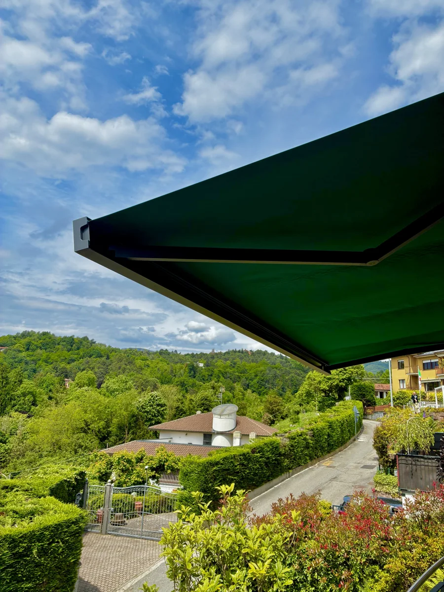 Terrazzo vista lago a Luino, foto 2
