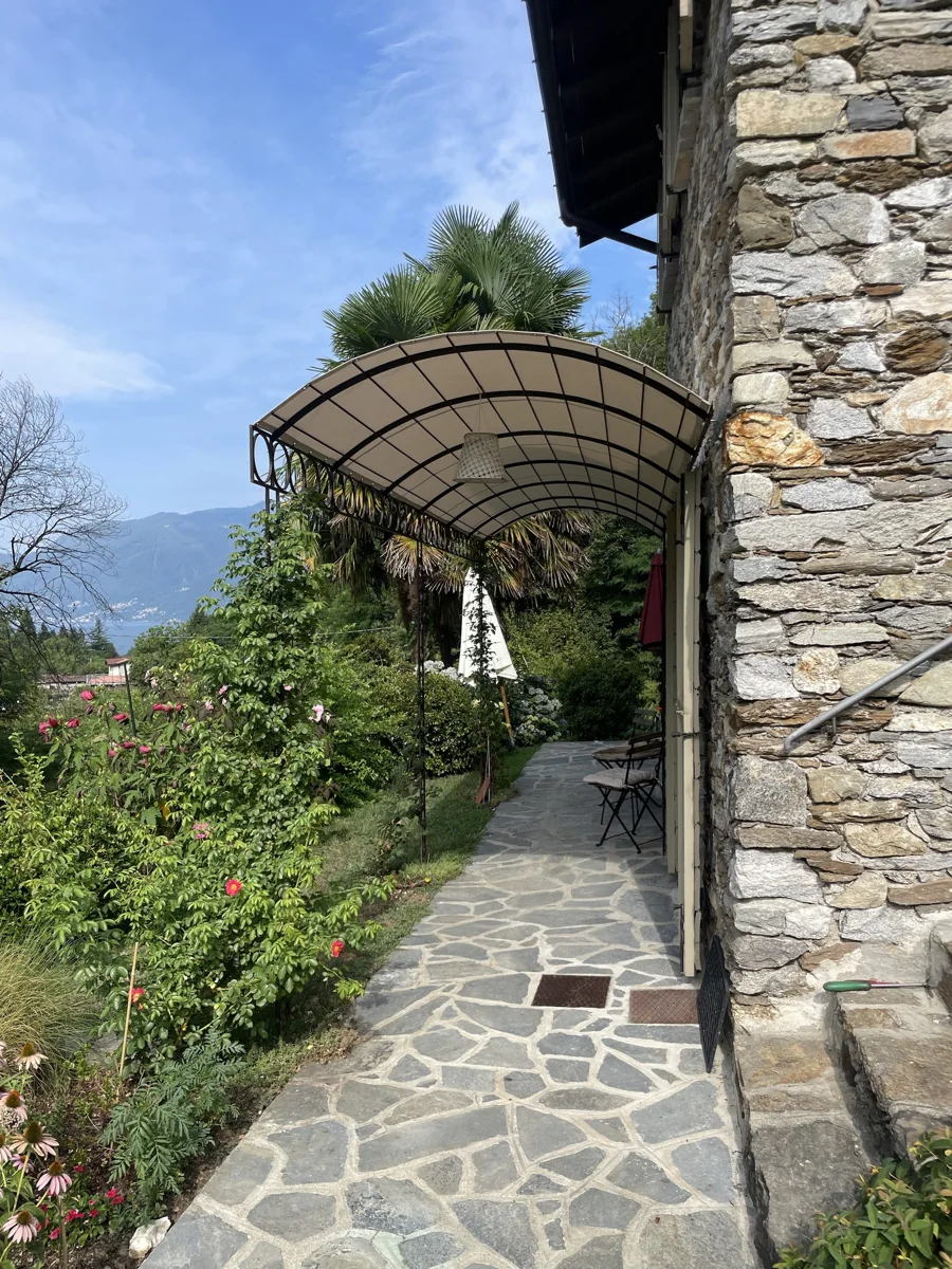 Gazebo in ferro a Colmegna, foto 4