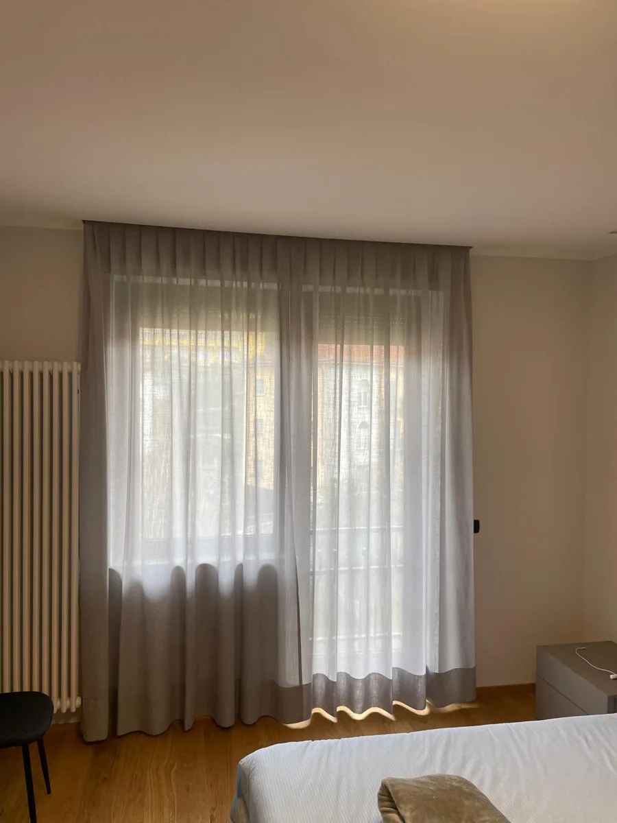 Tende arricciate in un appartamento a Luino, foto 1
