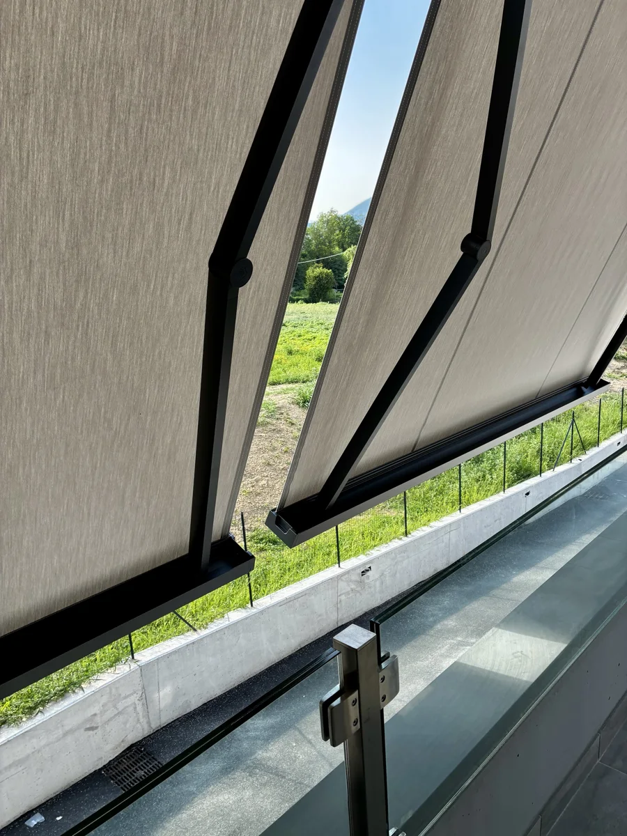 Terrazza moderna a Lavena Ponte Tresa, foto 1