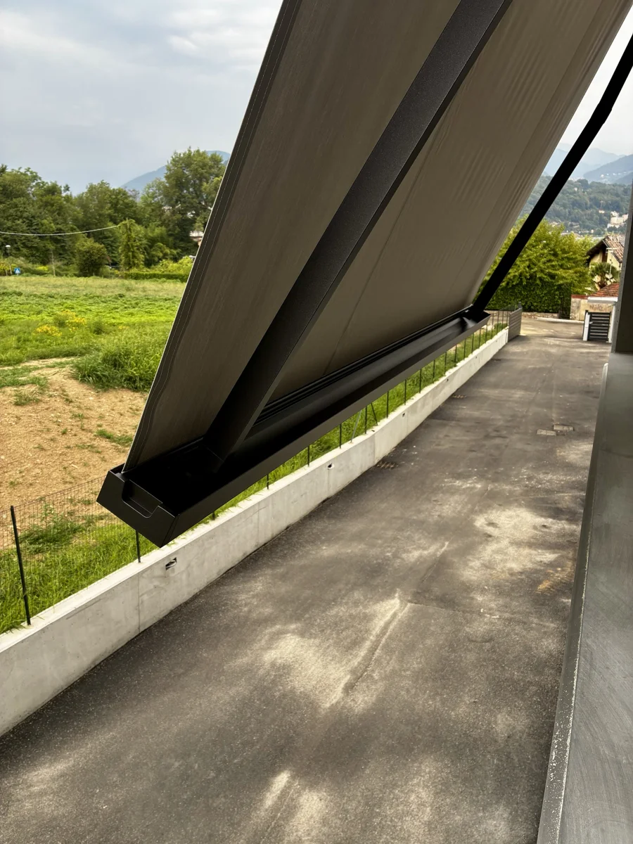 Terrazza moderna a Lavena Ponte Tresa, foto 4